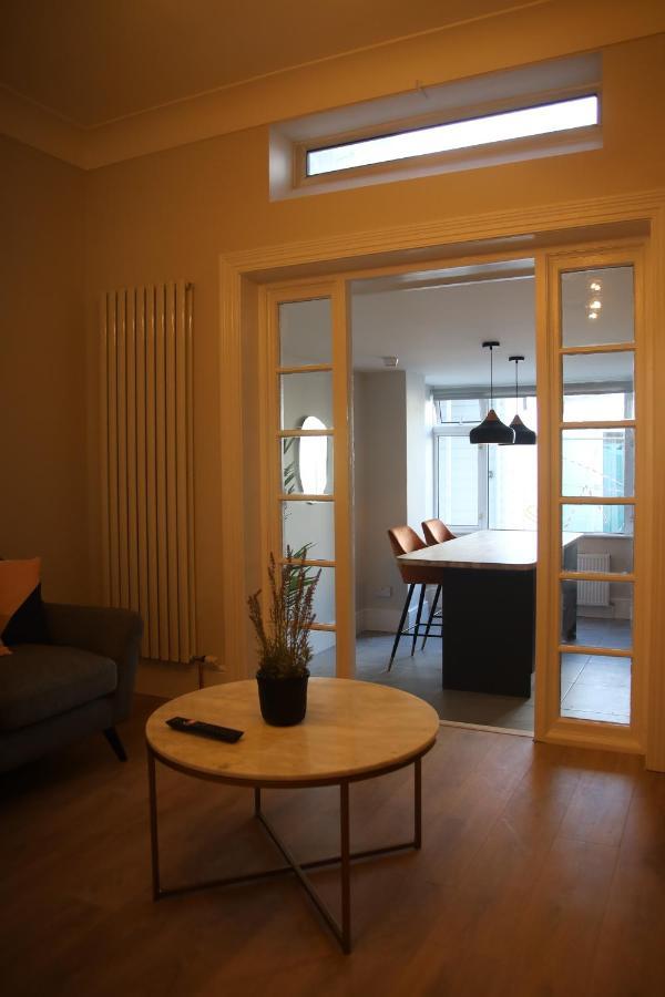 Crawford House- Scholarlee Living Apartments Cork Exterior photo